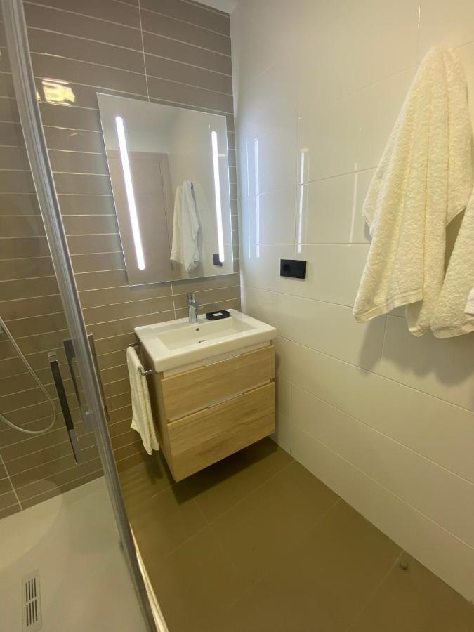 Move In Miragaia Apartment Виго Екстериор снимка